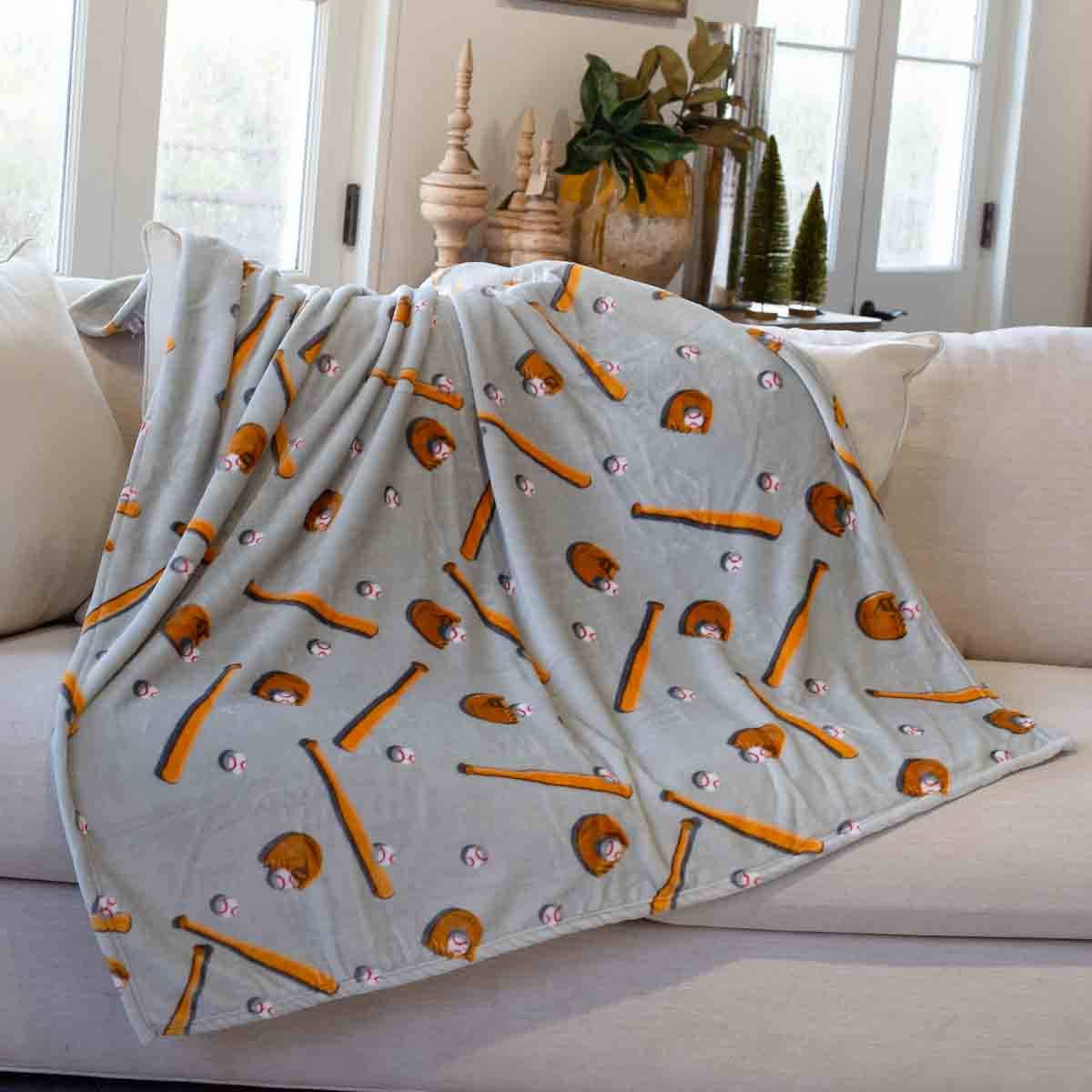 The Royal Standard - Baseball Throw