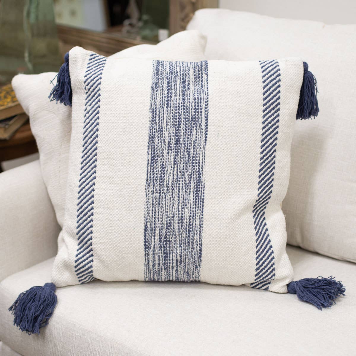 SALE The Royal Standard - Biltmore Woven Pillow Navy/White 20x20