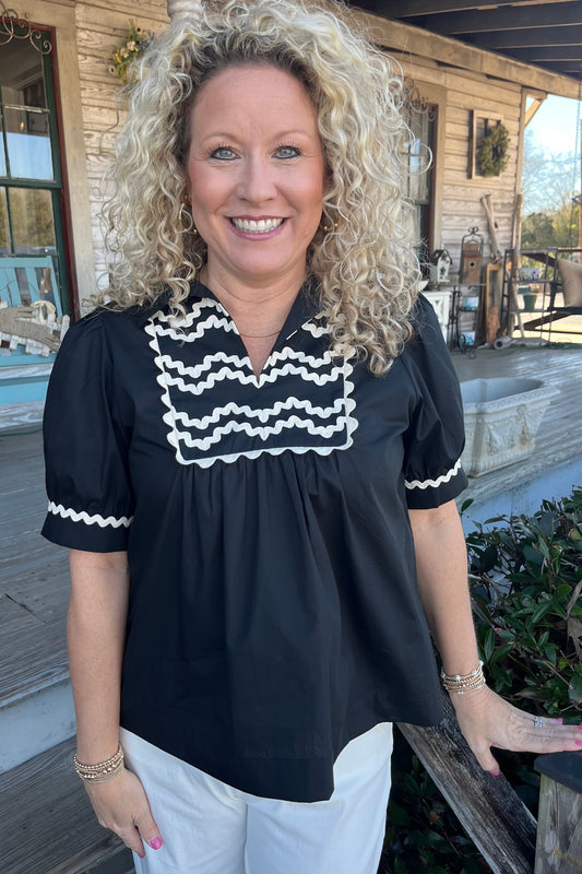 Black Ric-Rac Scallop Top