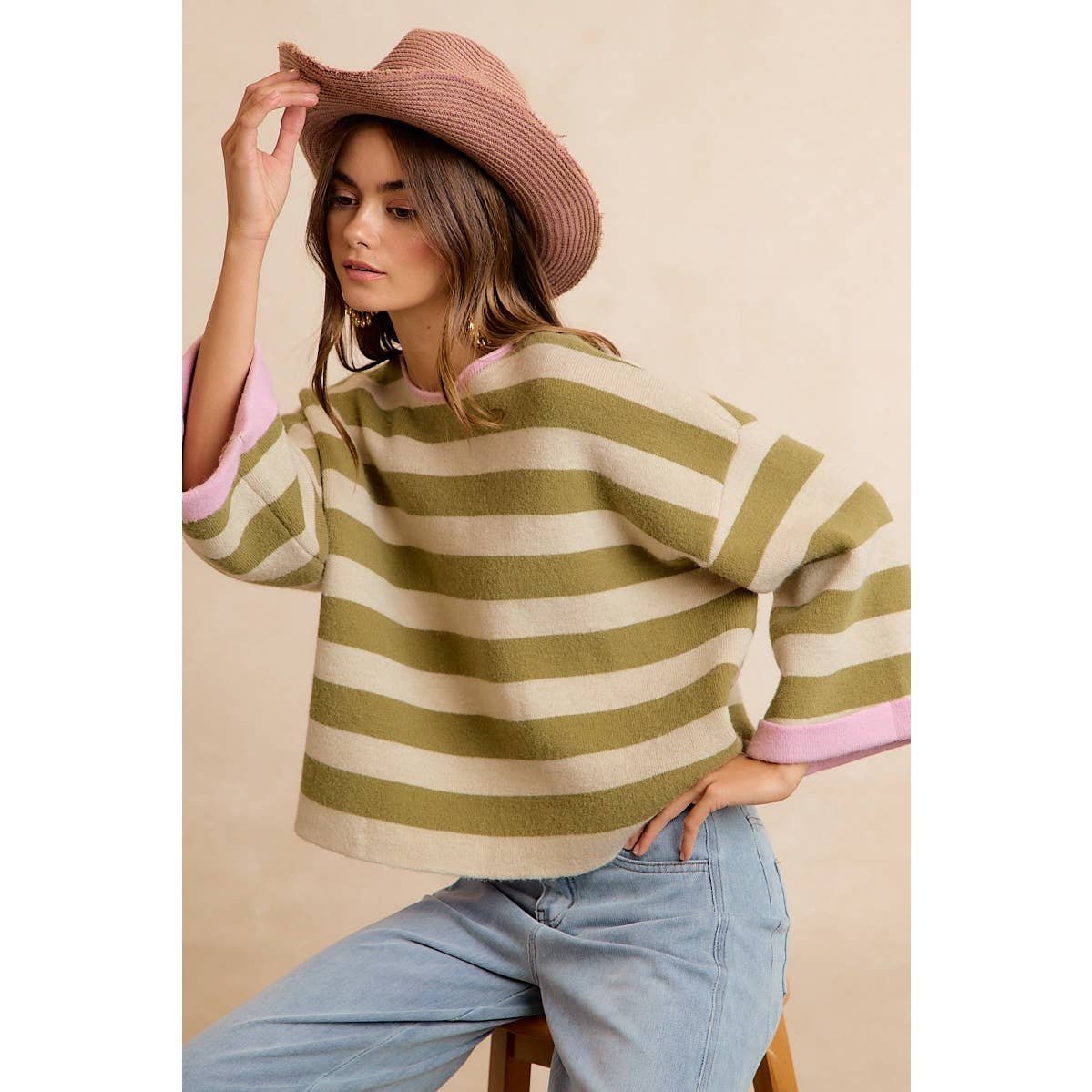 BiBi - STRIPE CONTRAST BINDING AND REVERSIBLE SWEATER: MOCHA/BLUE GREY / M
