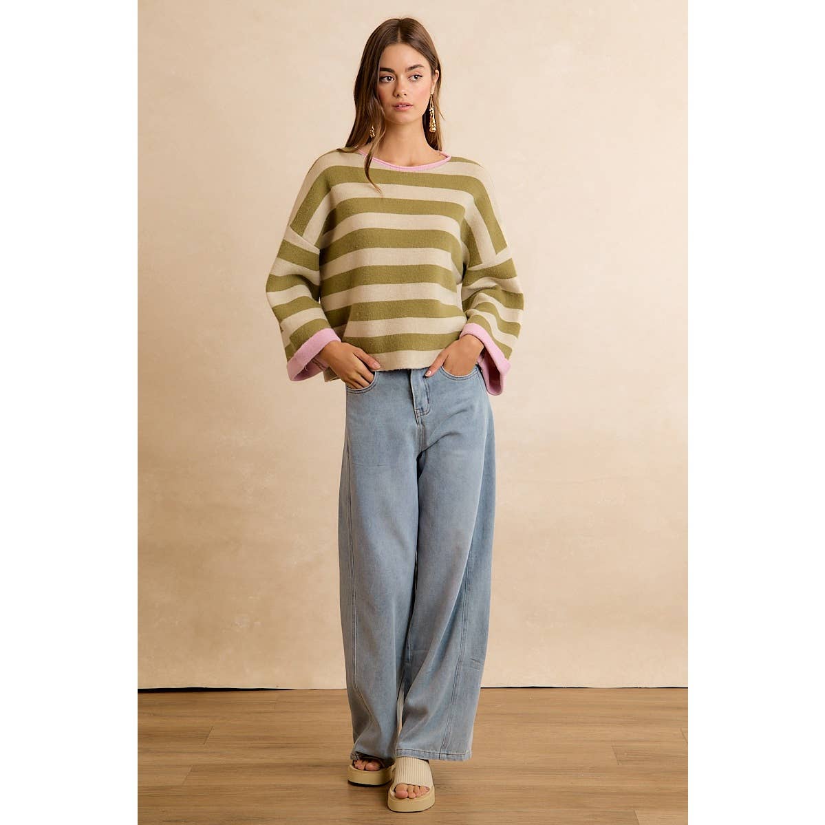 BiBi - STRIPE CONTRAST BINDING AND REVERSIBLE SWEATER: MOCHA/BLUE GREY / M