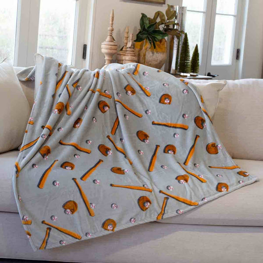 The Royal Standard - Baseball Throw