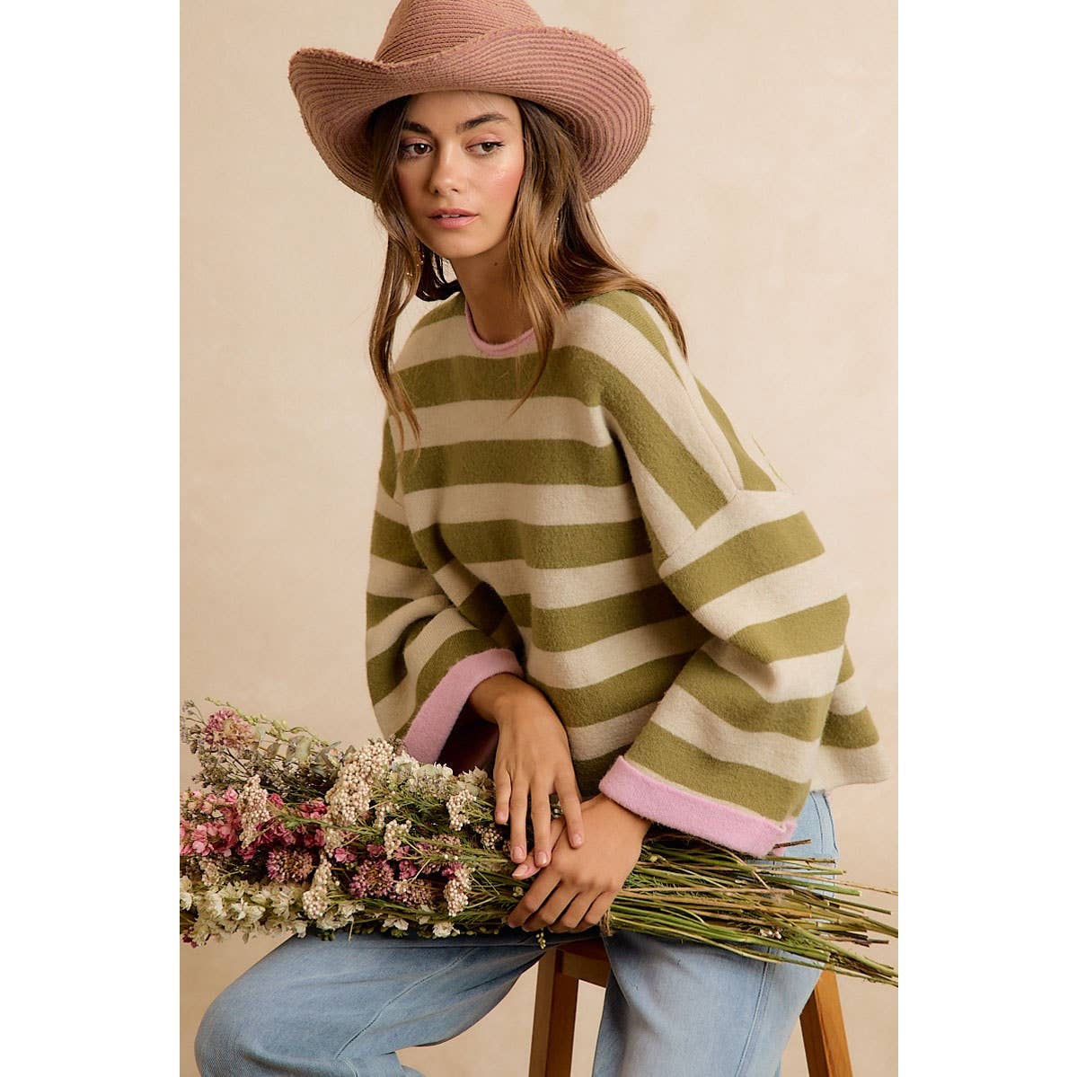 BiBi - STRIPE CONTRAST BINDING AND REVERSIBLE SWEATER: MOCHA/BLUE GREY / M