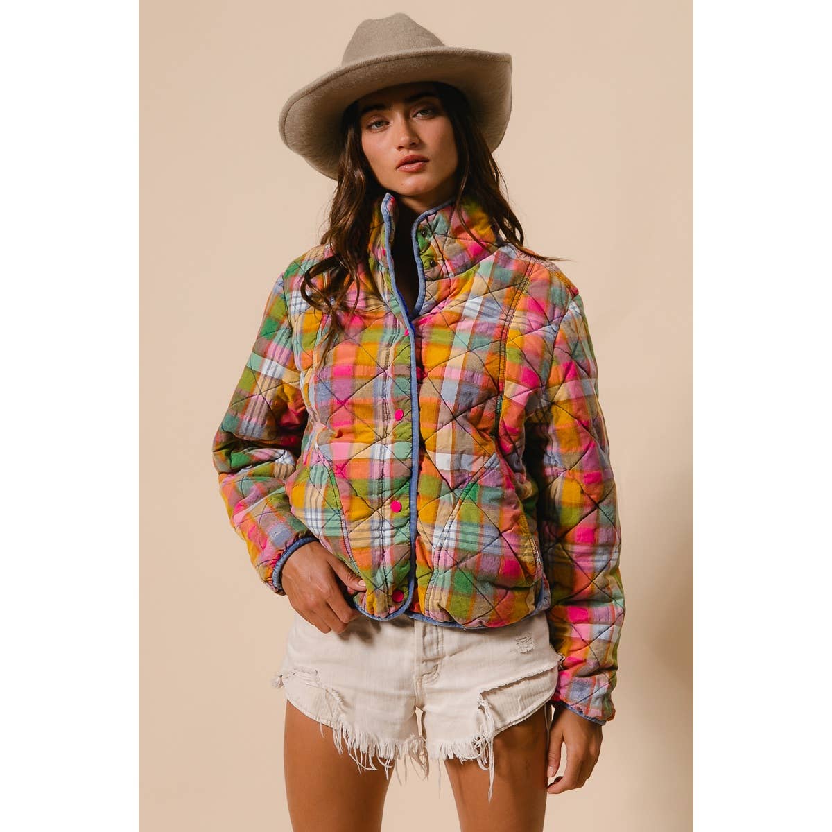 BiBi - BLEACHED VINTAGE PLAID QUILTED JACKET WITH POCKETS: STAINED GLASS / M