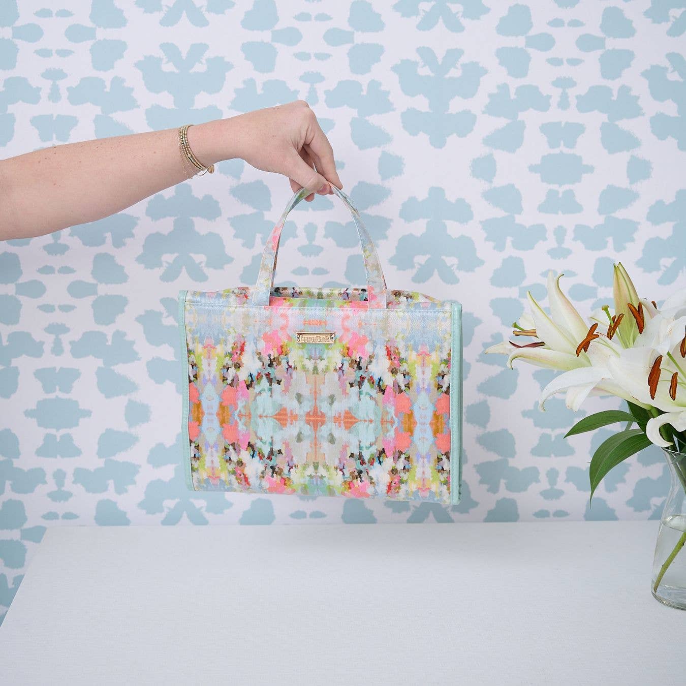 Laura Park Designs - Brooks Avenue Hanging Travel Case