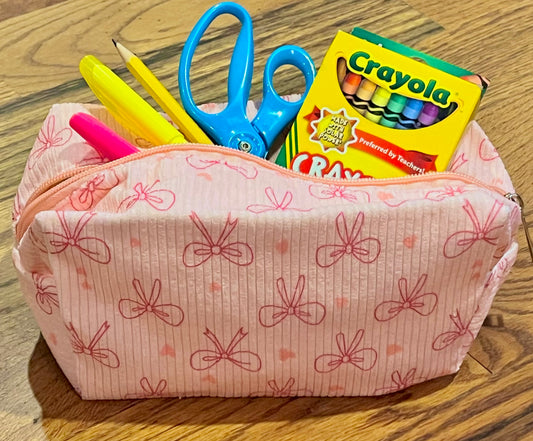 Pretty in Pink Bow Pouch | Medium