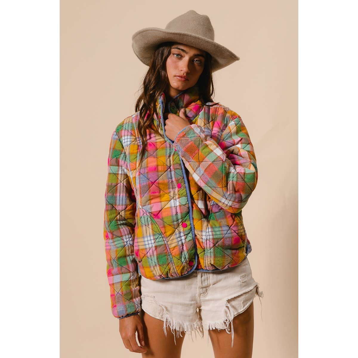 BiBi - BLEACHED VINTAGE PLAID QUILTED JACKET WITH POCKETS: STAINED GLASS / M