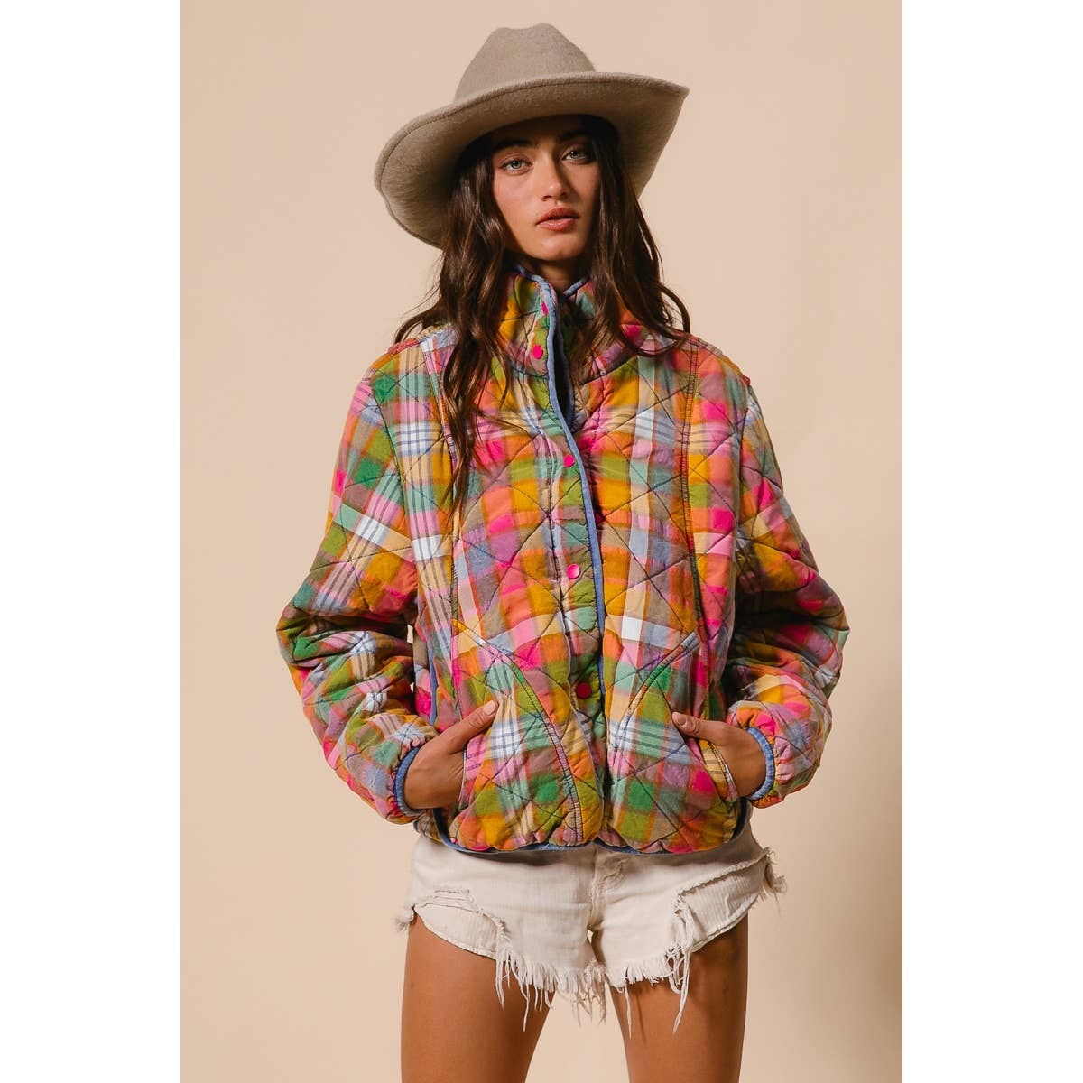 BiBi - BLEACHED VINTAGE PLAID QUILTED JACKET WITH POCKETS: STAINED GLASS / M