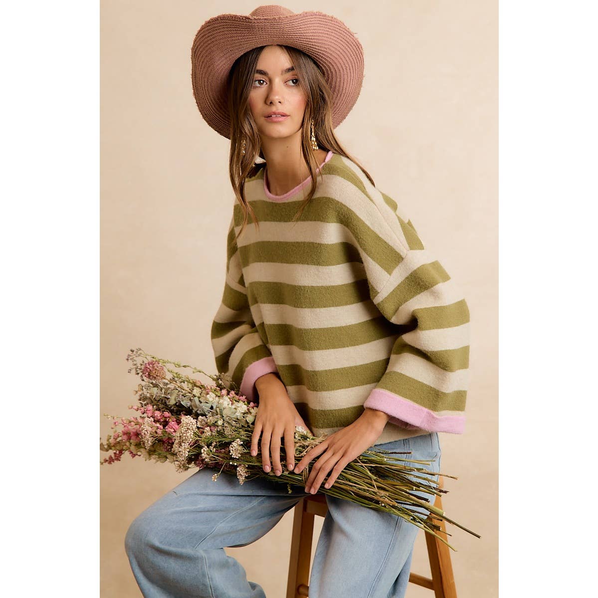 BiBi - STRIPE CONTRAST BINDING AND REVERSIBLE SWEATER: MOCHA/BLUE GREY / M